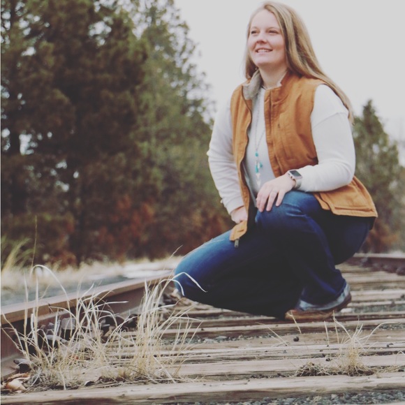 My name is hadley!⚡️work western⚡️fashion western⚡️ - Picture 2 of 10